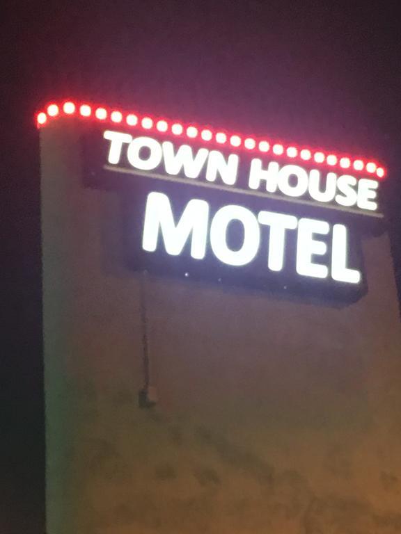 Town House Motel Lynwood Exteriér fotografie
