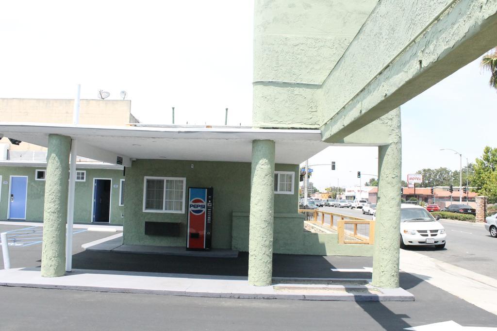 Town House Motel Lynwood Exteriér fotografie